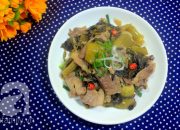 Giải ngán ngày hè hoàn hảo với món thịt lợn xào dưa chua siêu ngon miệng