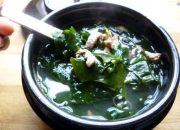 Công thức làm món canh ngao rong biển mát lành tại nhà