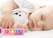 Chăm sóc giấc ngủ trẻ sơ sinh trong tháng đầu tiên