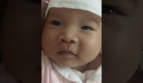 #4 MiMi lần đầu bị sốt | Bé gái sơ sinh 2 tháng tuổi | May 08, 2017